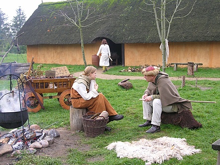 Daily routine in the "Viking settlement" of Ribe